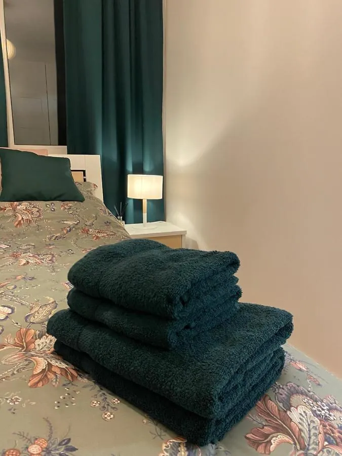 Airport Green Apartment Kl21 - Air Condition & Free Parking Warsaw