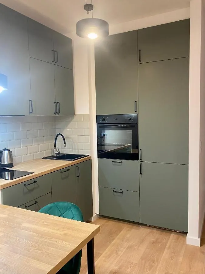 Airport Green Apartment Kl21 - Air Condition & Free Parking Warsaw