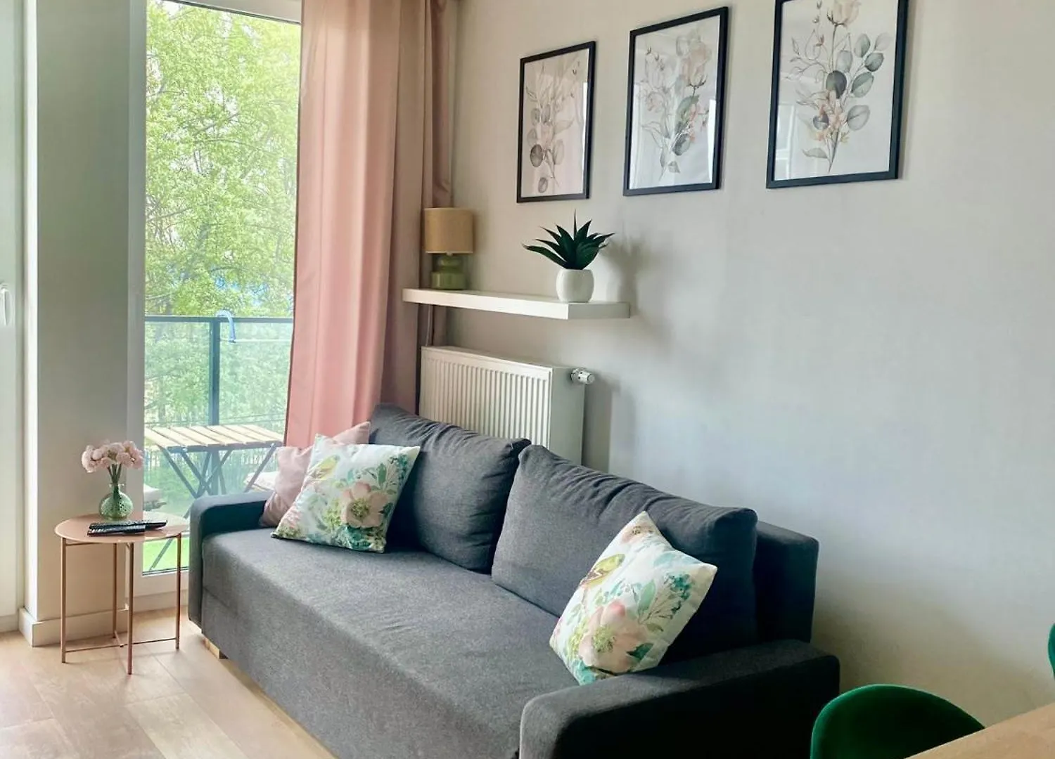 Airport Green Apartment Kl21 - Air Condition & Free Parking Warsaw Poland